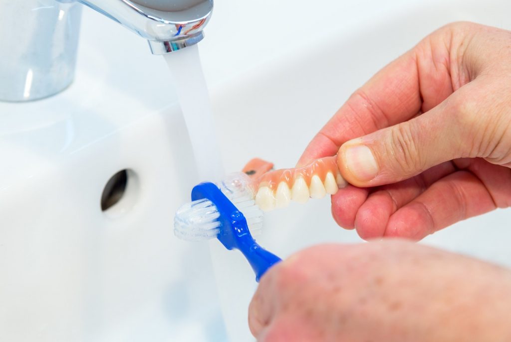 dos as well as don'ts of denture care
