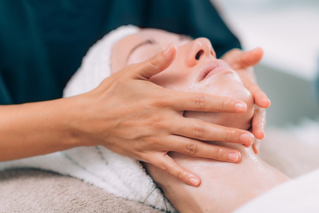 facial massage in beauty salon 2021 08 27 09 55 52 utc